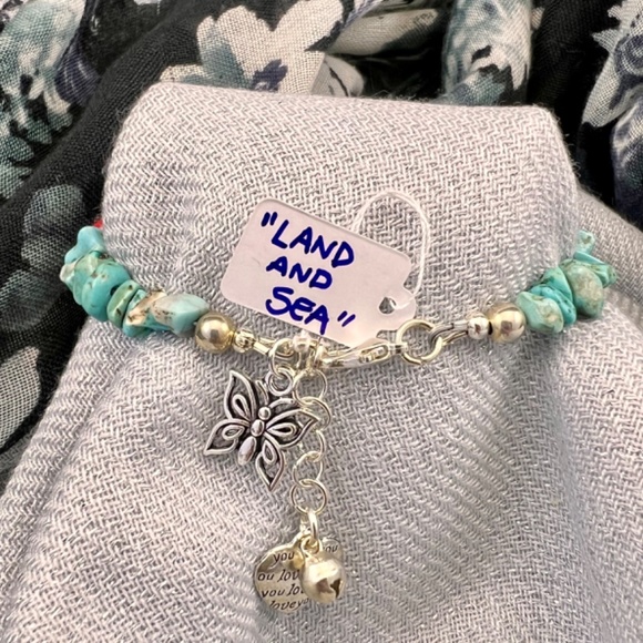 Bracelets and Butterflies - Picture 7 of 16